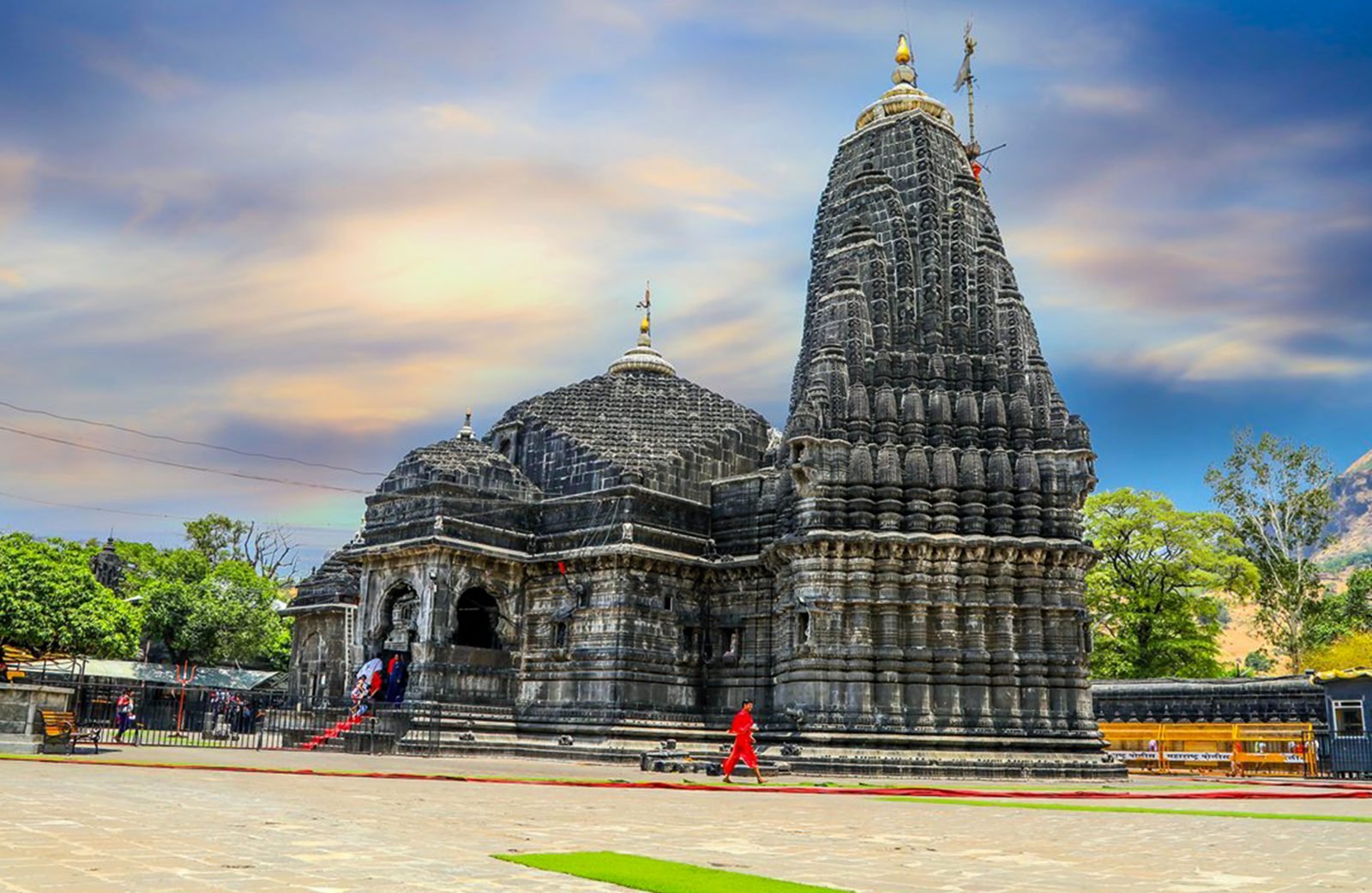 Trimbakeshwar Jyotirlinga and Kushavarta Kund: Kumbh Mela Guide